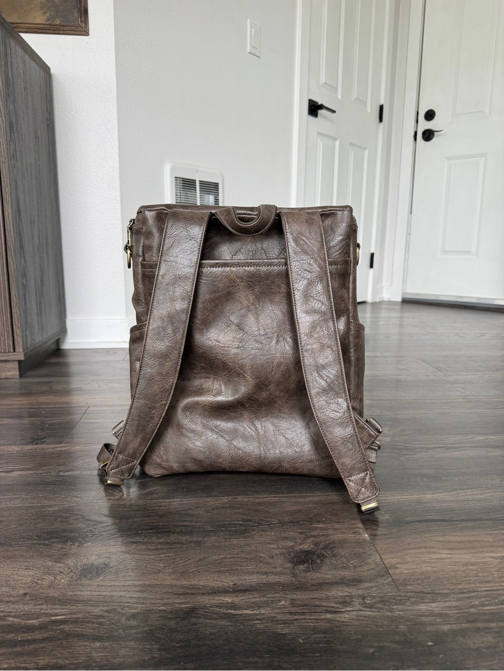Azaria Vintage Brown Leather Diaper Backpack - Picture 5 of 6
